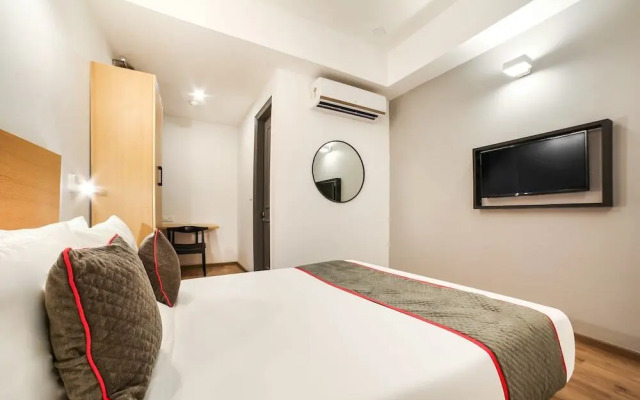 OYO Townhouse 178 Sector 52