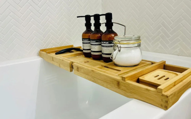 Jungle Gem Master house