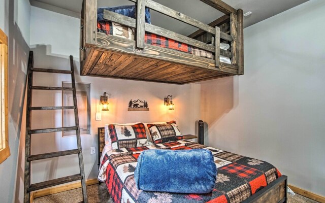 Modern Cabin - 2 Mi to Speelyi Beach!