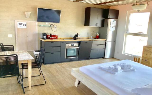 Luxury Studio Unique View Near Main Station