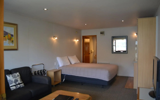 Lakeview Motel
