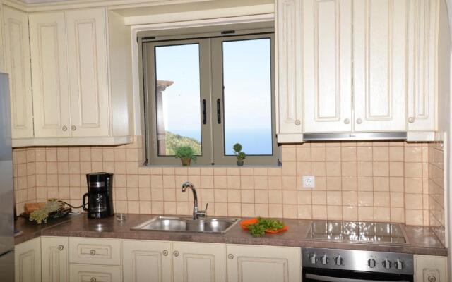 Dio Guesthouses