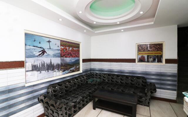 OYO 42647 Hotel Jmc