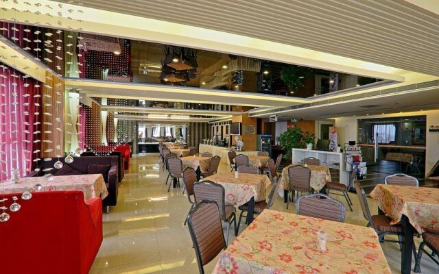 Dandong Life's Business Hotel