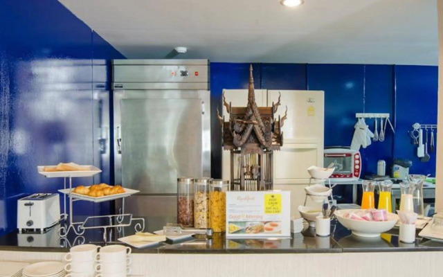 iCheck Inn Residences Sathorn