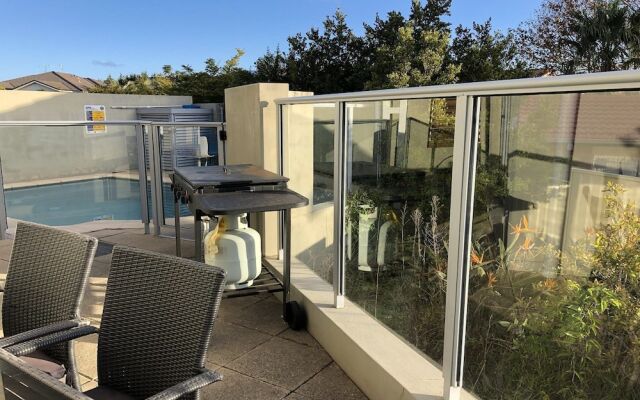 Pacific Blue 505-265 Sandy Point Road