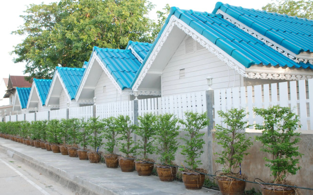 Baan Luang Harn Guesthouse