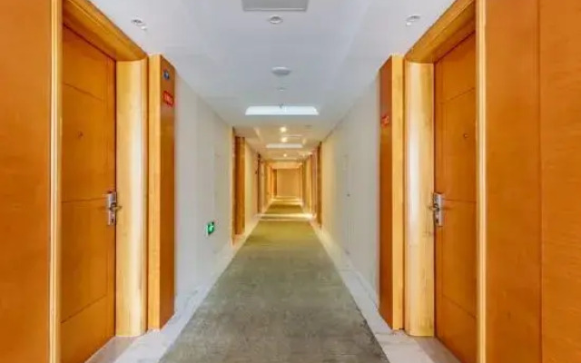 Yansu Hotel (Xiamen Wuyuanwan Branch)