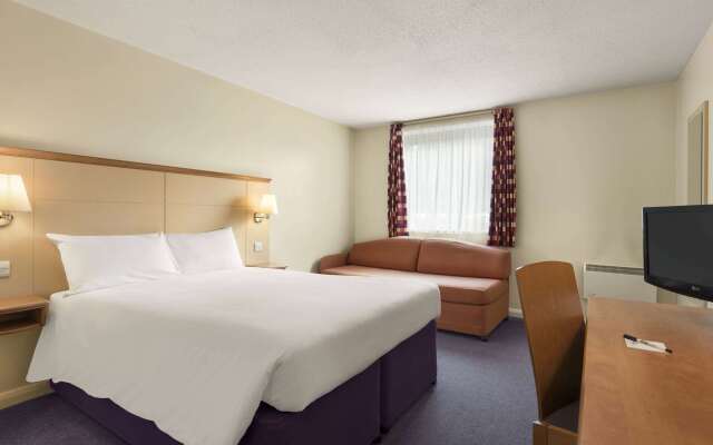 Days Inn by Wyndham Cannock Norton Canes M6 Toll