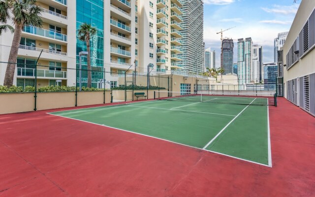 Lyx Suites at One Broadway