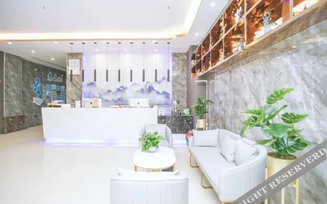 Yifeng Hotel