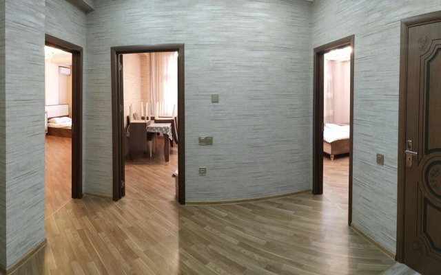 Bakuvi Tourist Apartment B038