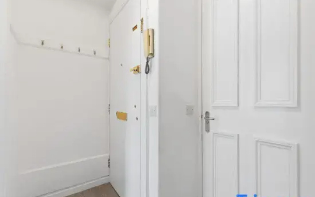 Stylish 1 Bed Edinburgh City Centre Apartment
