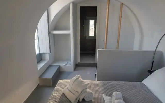 Uranides Luxury Suites