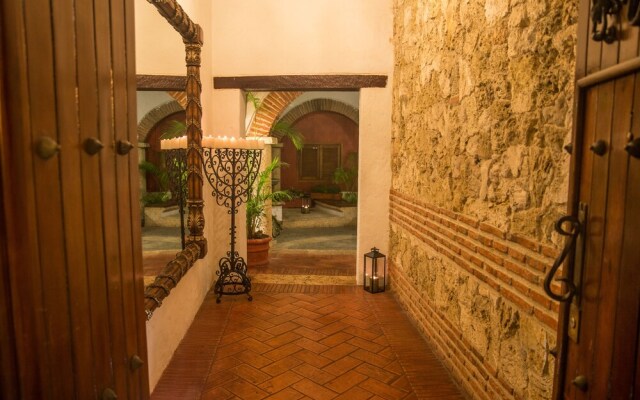 Casa de los Reyes By HMC