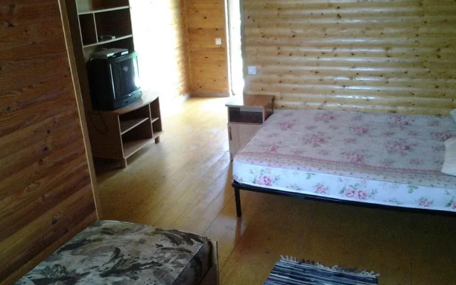 Uyutny Guesthouse