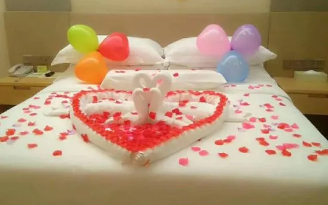 Vienna International Hotel (Yichang East Railway Station)