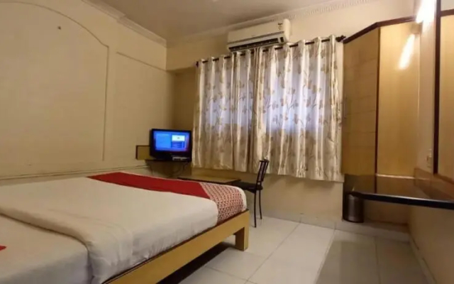 Hotel Suraj Classic
