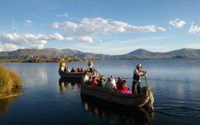 Uros Qhantany Lodge