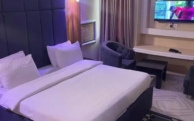 De Ross Hotel & Suites