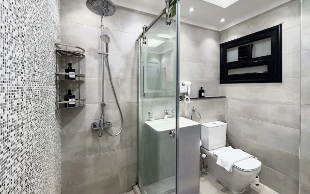 The Bold & Bright 3bdr Apt. 15 Min To Airport