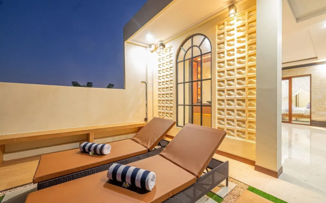 Bulan Adi Villa By Reccoma