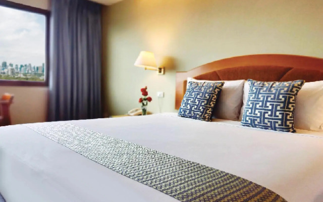 Sing Golden Place Hotel