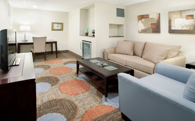 Staybridge Suites Stone Oak by IHG