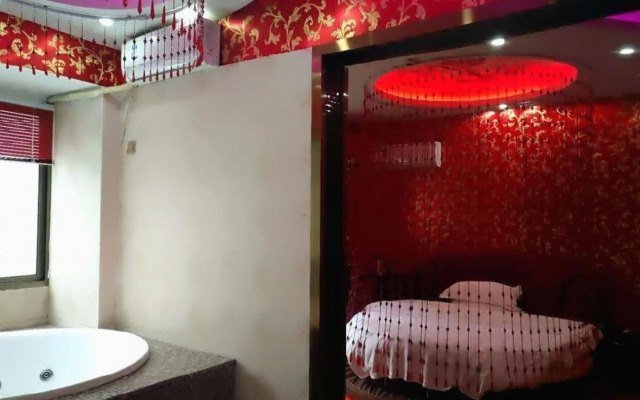 Zizhong Zhonghang Hotel