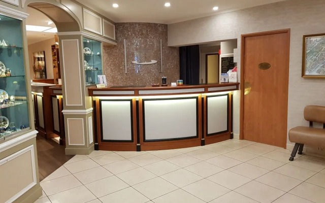 Hotel Champerret Elysees