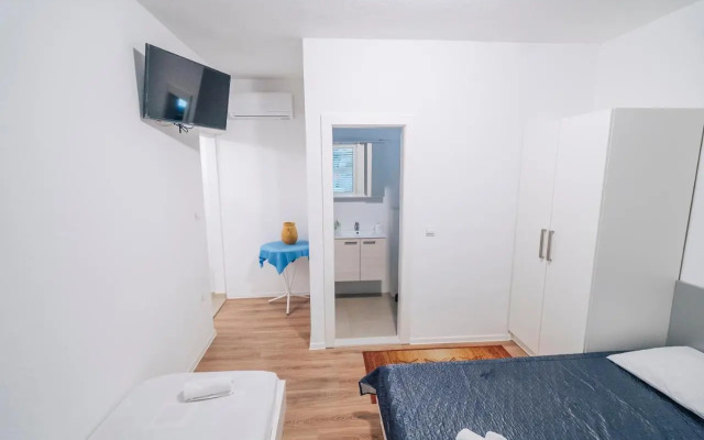 Apt White Idyll, 3 Bedrooms, 3 Bathrooms, Terrace Apt
