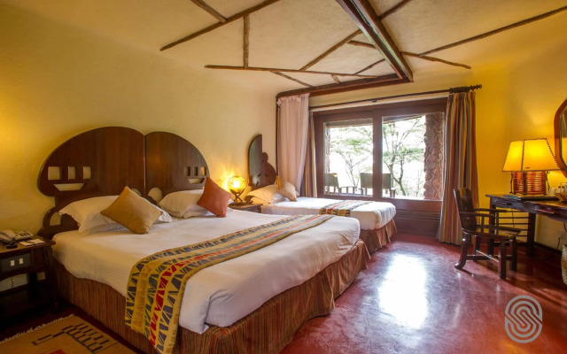 Serengeti Serena Safari Lodge