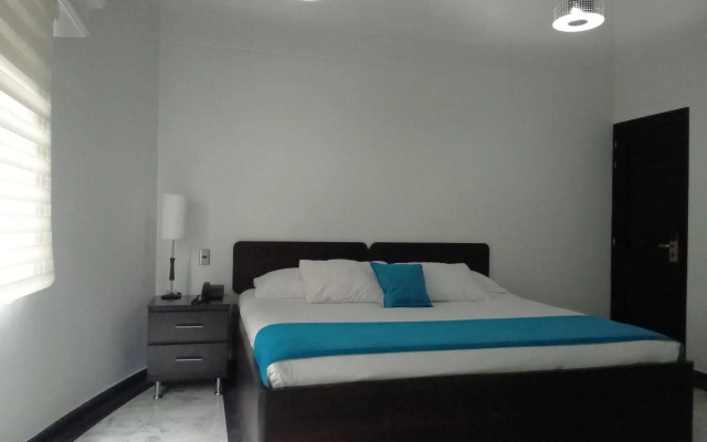 Hotel Calasanz Real