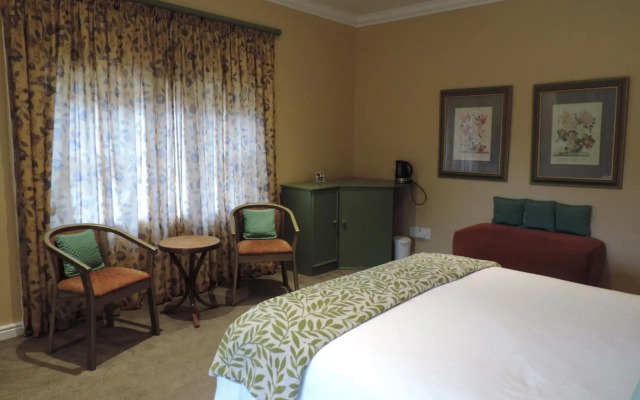 Milkwood Lodge - Hermanus
