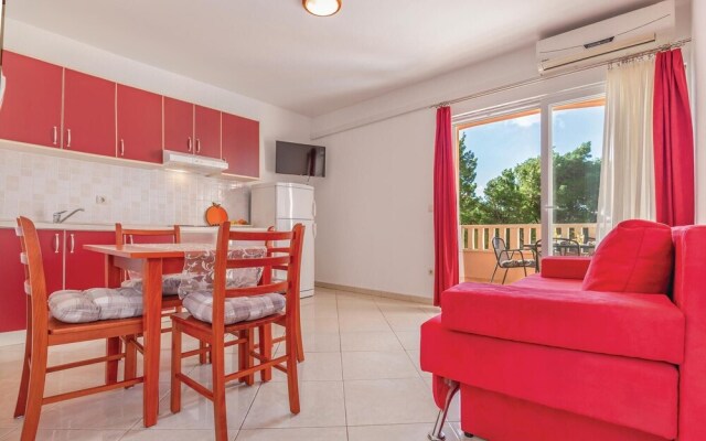 Nice Home in Baska Voda With Wifi and 1 Bedrooms