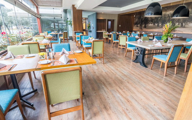 Sonesta Hotel El Olivar Lima