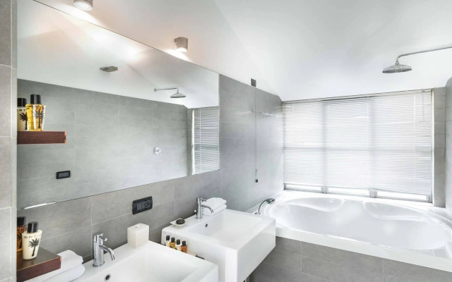Town House 12