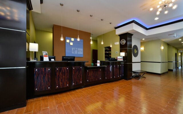 Holiday Inn Express Alva