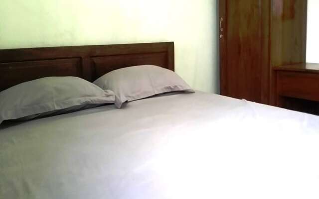 Hotel O Guest House Bu Iin Syariah