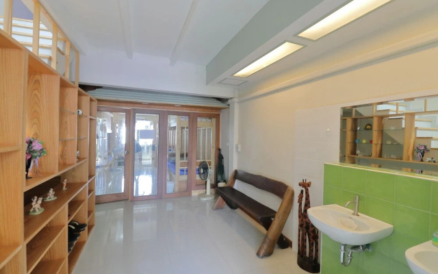 Saen Sabai Hostel