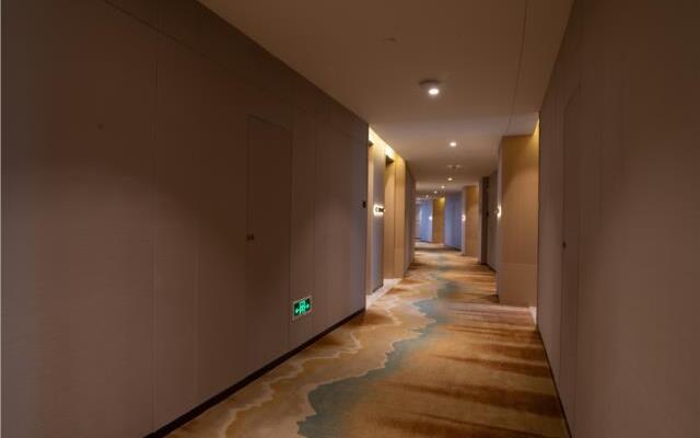 E-Cheng Hotel Yangjiang Baili Plaza