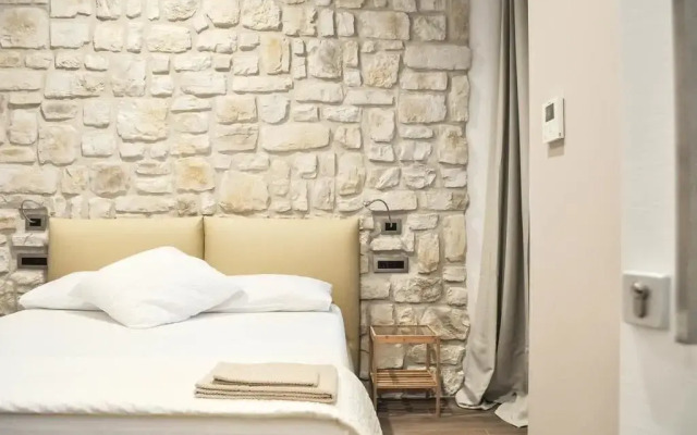 Olivia Rooms Eurialo