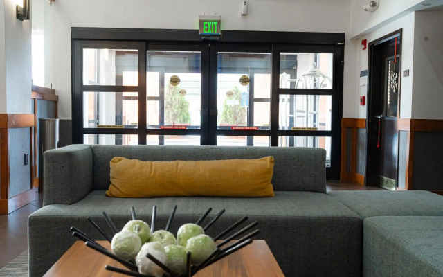 Hyatt Place Atlanta Airport-North