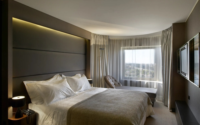 Porto Palácio Hotel by The Editory