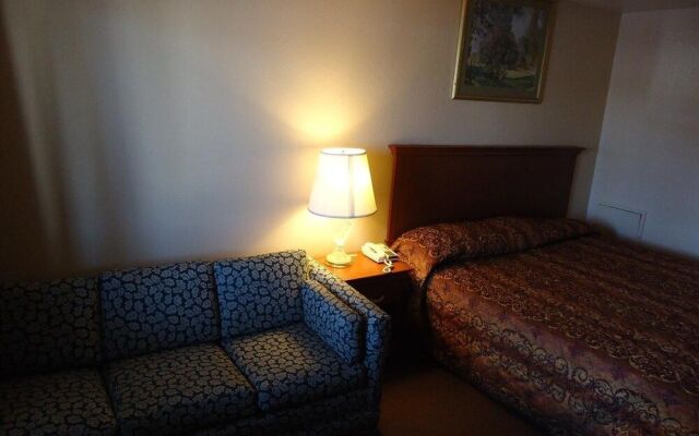 Canadiana Motel