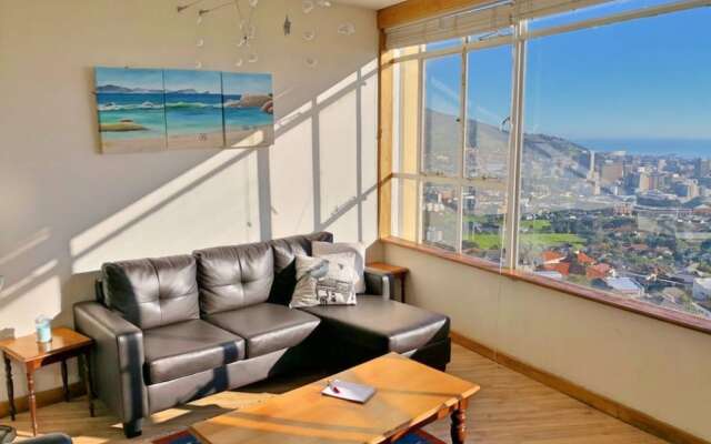 2 Bedroom Apartment in Vredehoek Towers