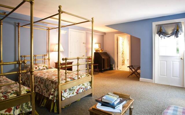 The Roger Sherman Inn