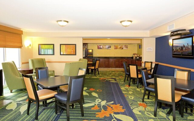 Fairfield Inn by Marriott Pittsburgh New Stanton