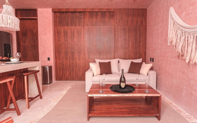 Luxury Villa in Tulum -6 Bedrooms -multiple Pools