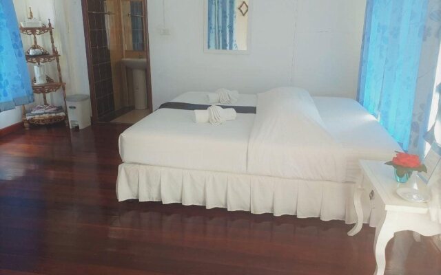 Khaokor Whitehome Resort